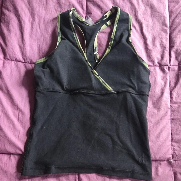 Brasil Sul Black & Camo Green Mock Wrap Tank Top With Removable Cups Size M - Picture 4 of 8